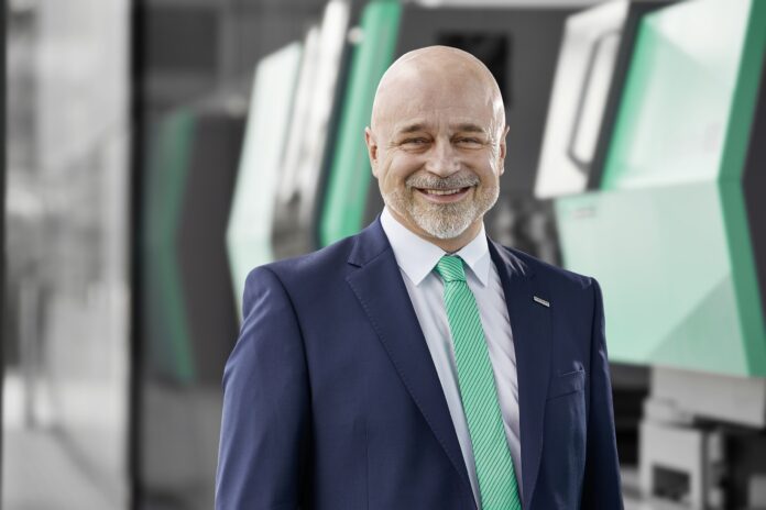 We have to reduce our carbon footprint sustainably