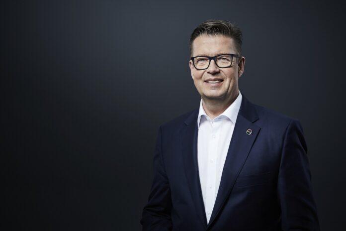 Contract of Board of Management Member Dr. Klaus Schäfer Extended